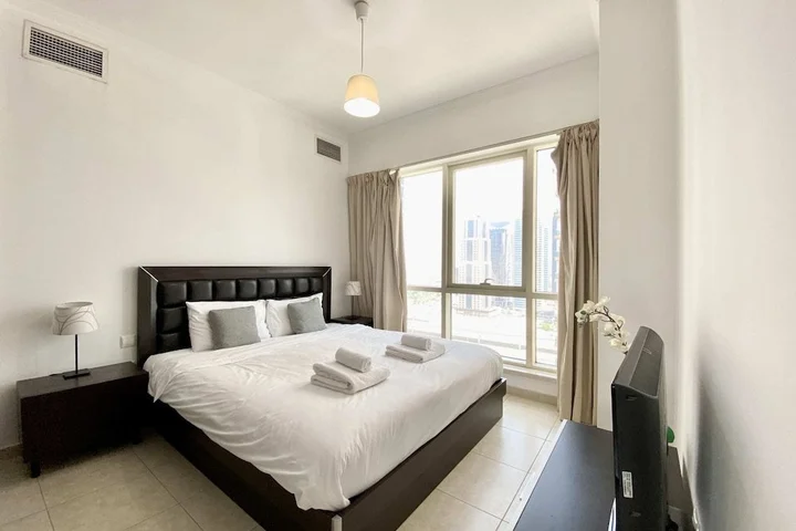 Дубай: Spacious 1-bedroom Apartment in Dubai Marina