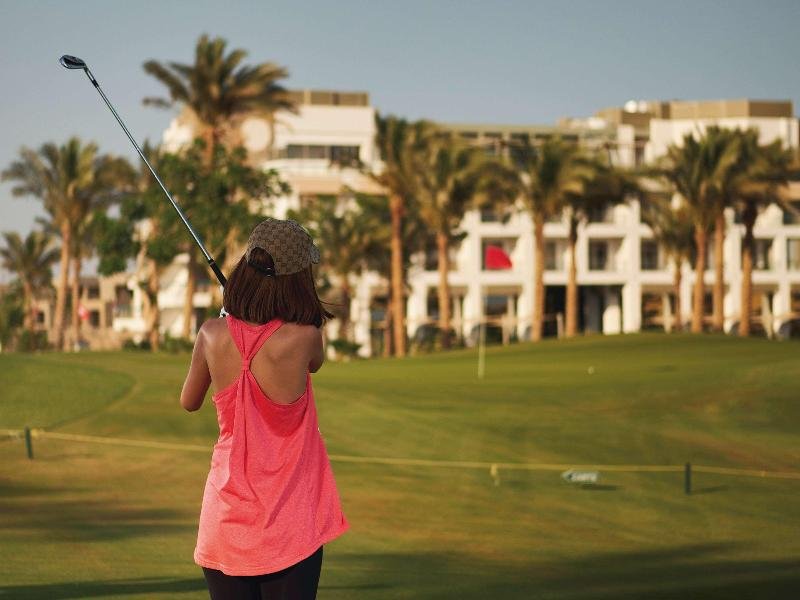 Айн-Сохна: El Ein Bay Movenpick Hotel