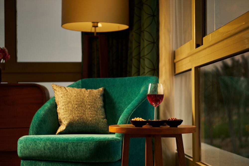 Айн-Сохна: El Ein Bay Movenpick Hotel