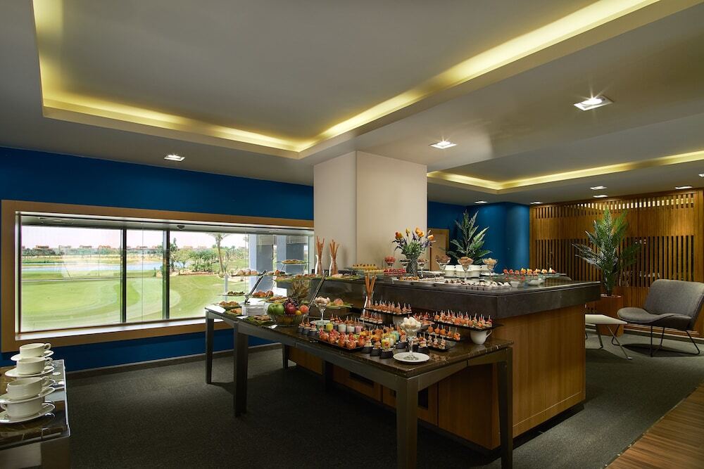 Айн-Сохна: El Ein Bay Movenpick Hotel