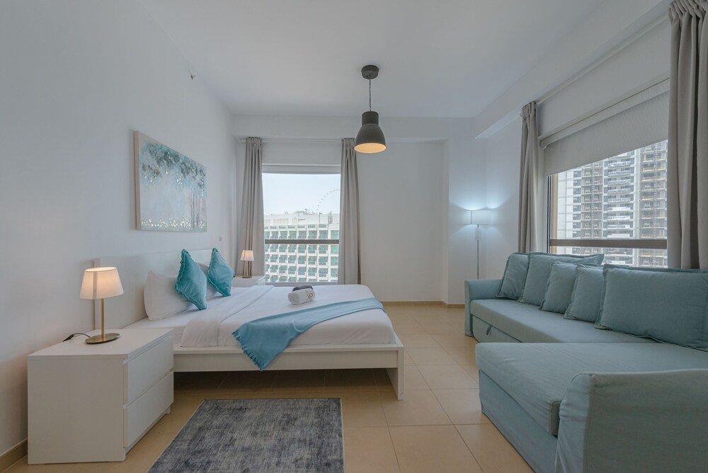 Дубай: Marco Polo - Charming & Spacious 2BR Apt with Dubai Eye Views