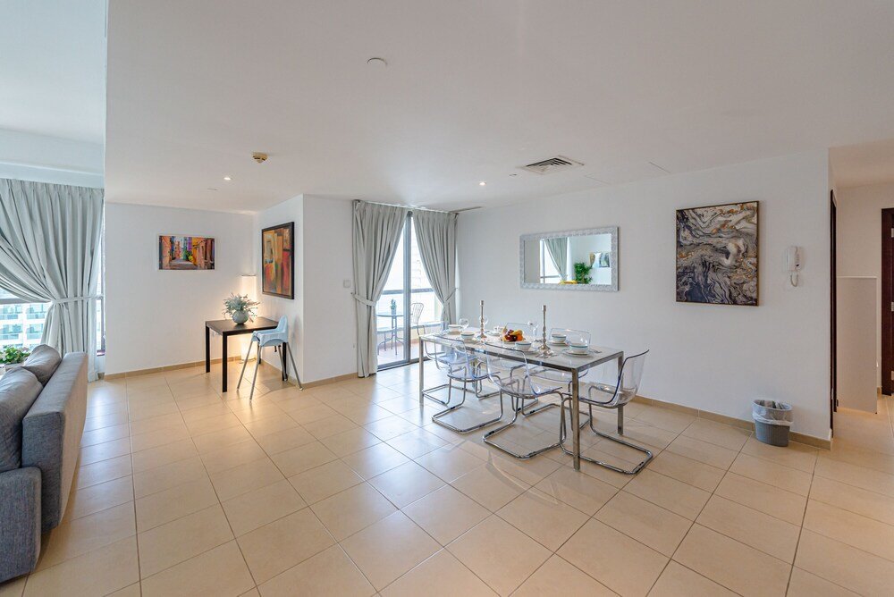 Дубай: Marco Polo - Charming & Spacious 2BR Apt with Dubai Eye Views