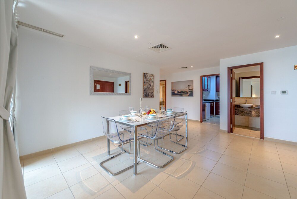 Дубай: Marco Polo - Charming & Spacious 2BR Apt with Dubai Eye Views