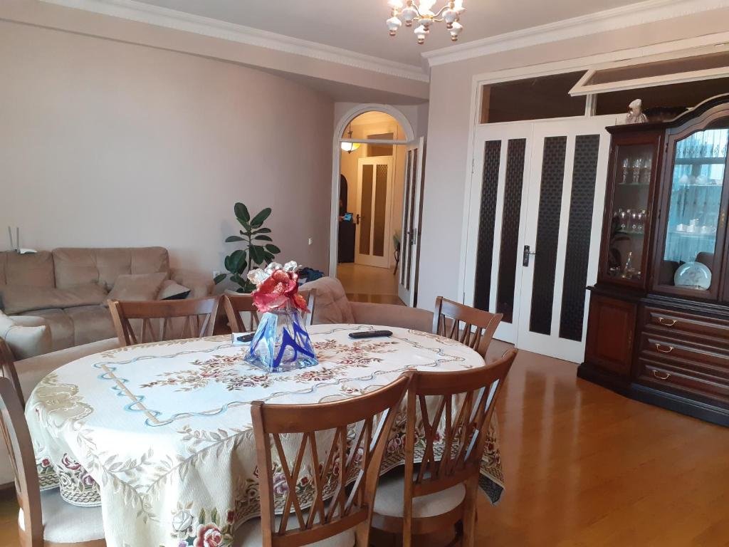 Батуми: Apartment Chavchavadze 21