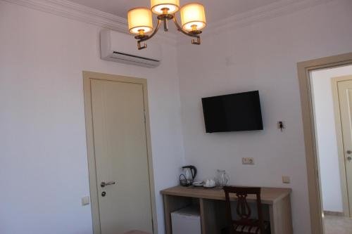 Батуми: Hotel Varios