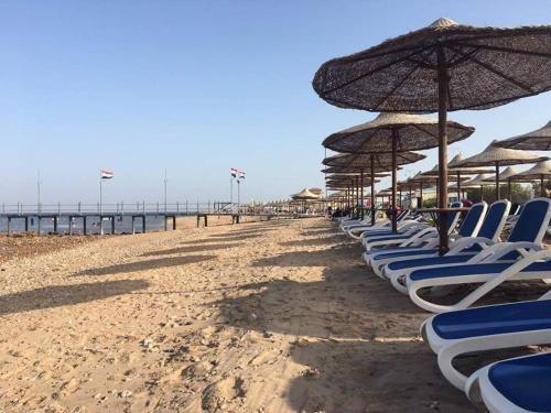 Айн-Сохна: Porto South Beach Royal Sea View