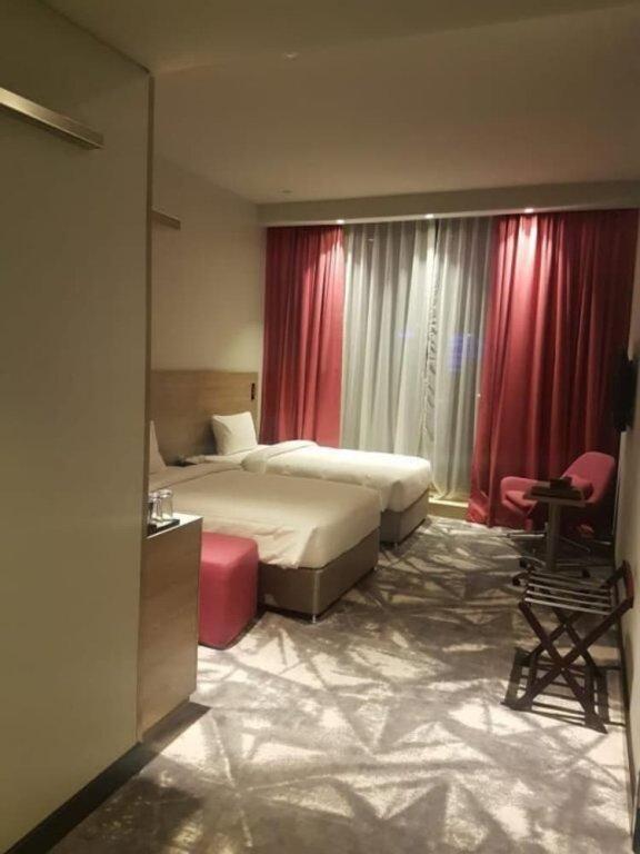Дубай: Fortune Atrium Hotel