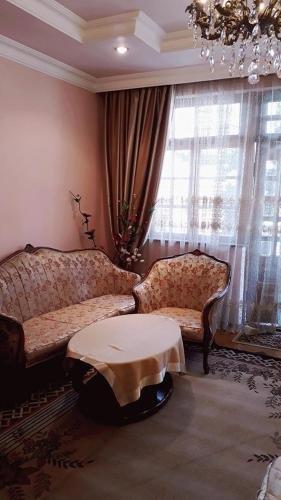 Батуми: Home Pushkin 49