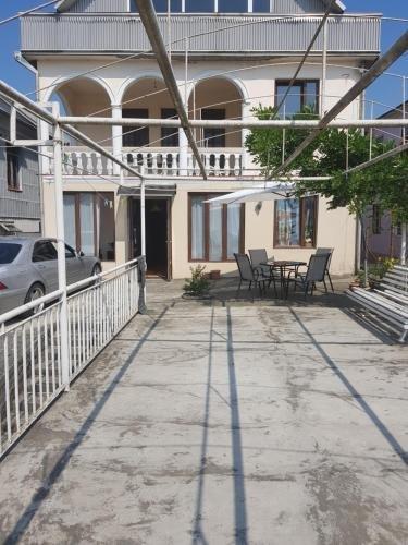 154 Agmashenebeli Guest House — фото 2