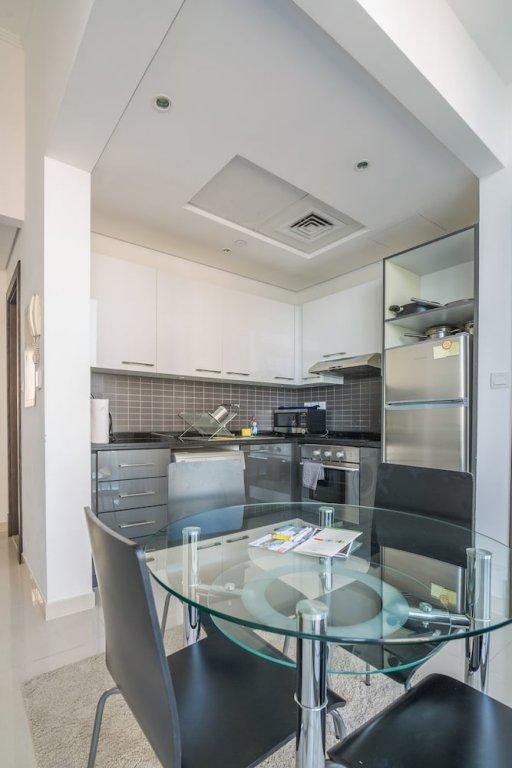 Дубай: Studio Apartment - Silverene Tower B - MSG 8766