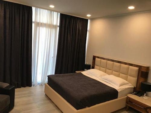 Батуми: Hotel Tsereteli Palace