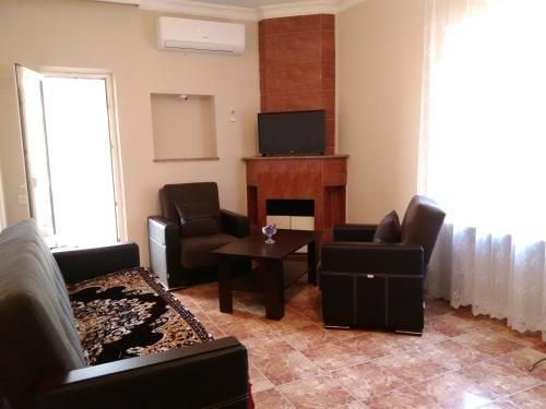Батуми: Sherip ximshiashvili 45 - 54±