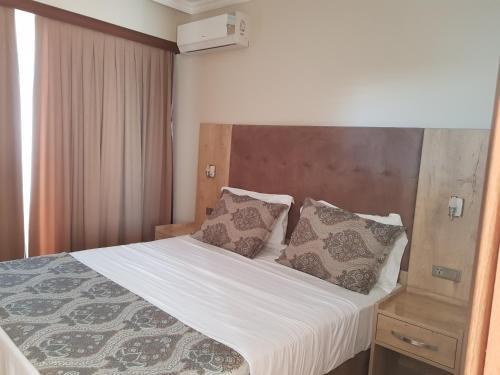 Батуми: ASHTAL beach HOTEL 17\07
