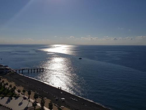 Батуми: ASHTAL beach HOTEL 17\07