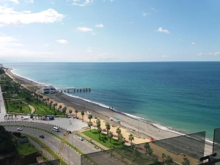Батуми: ASHTAL beach HOTEL 17\04