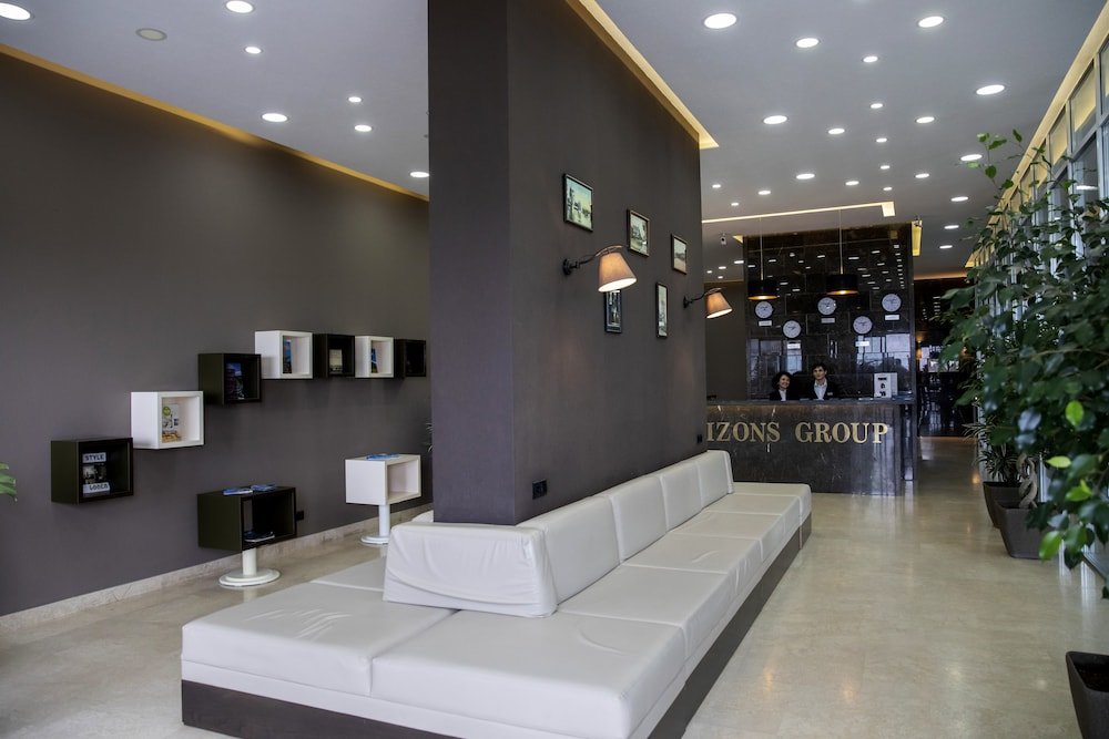 Батуми: ASHTAL beach HOTEL 17\04