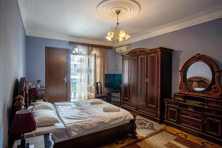 Батуми: Sweet Home at Ninoshvili 3