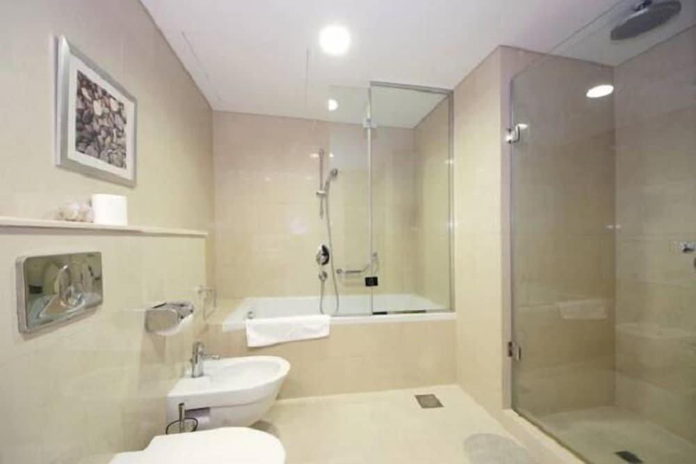 Дубай: Luxurious High Floor Duplex 3 Bedroom