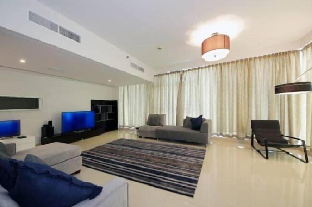 Дубай: Luxurious High Floor Duplex 3 Bedroom