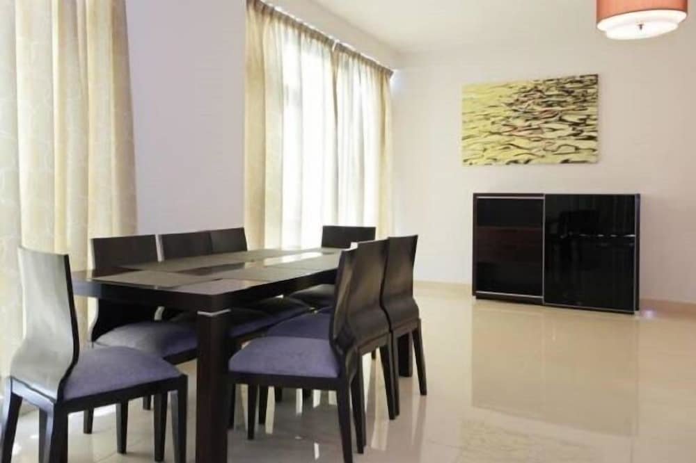 Дубай: Luxurious High Floor Duplex 3 Bedroom