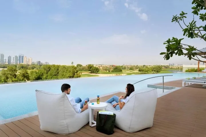 Дубай: Luxury 2 Bed with Balcony in Vida Hills Apartments