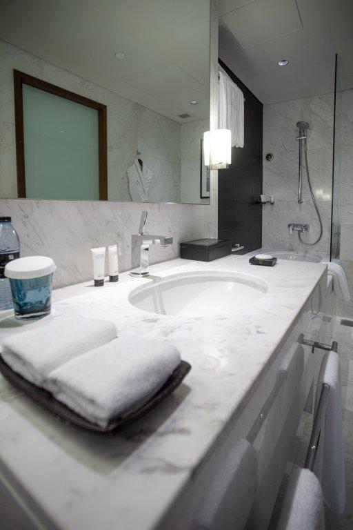 Дубай: Апартаменты Spacious 1 Bedroom in Address Dubai Mall