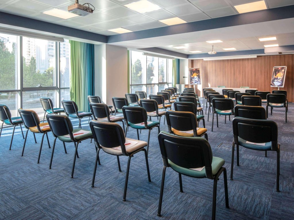 Баку: ibis Baku City