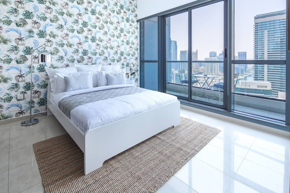 Дубай: Marina Views! Beautiful 1BR in Dubai Marina