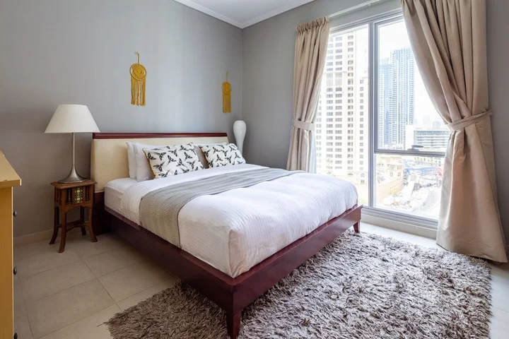 Дубай: Elegant 2BR With Magnificent Marina Views!