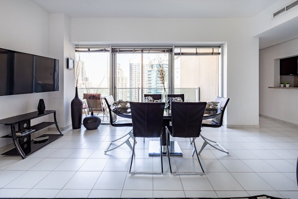 Дубай: Gorgeous and Spacious 3BR With Full Marina Views!