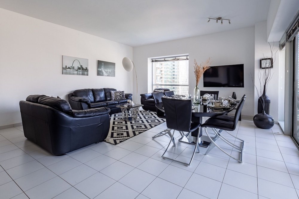 Дубай: Gorgeous and Spacious 3BR With Full Marina Views!