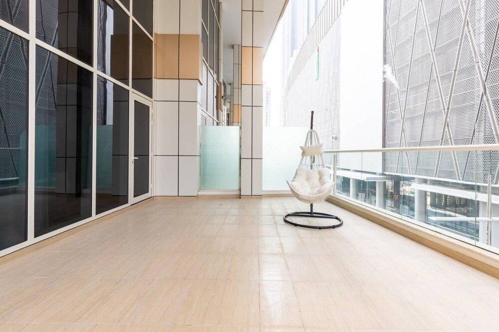 Дубай: Luxurious 3BR Loft W/ Study In Downtown Dubai