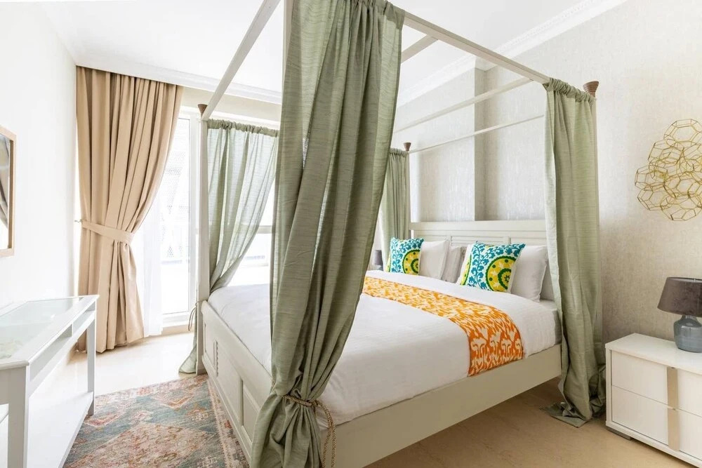 Дубай: Luxurious 3BR Loft W/ Study In Downtown Dubai