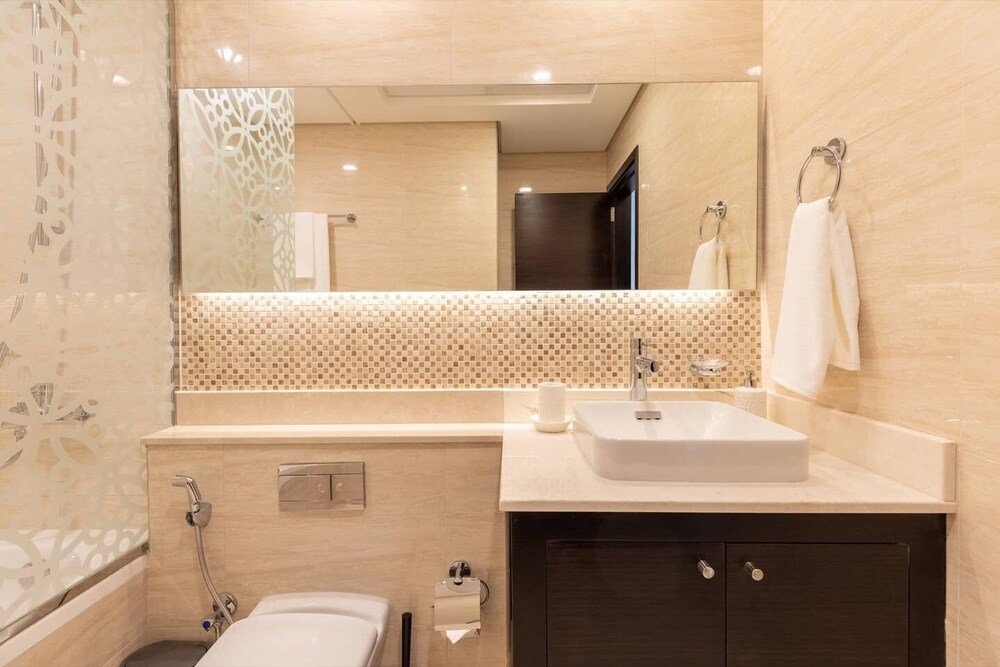 Дубай: Beaming 3BR Apartment in Downtown Burj District!