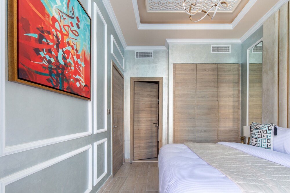 Дубай: Modern Arabian Themed 1BR Apartment in Dubai Marina
