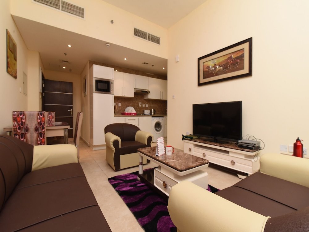 Дубай: OYO 575 Home Capitol tower 11