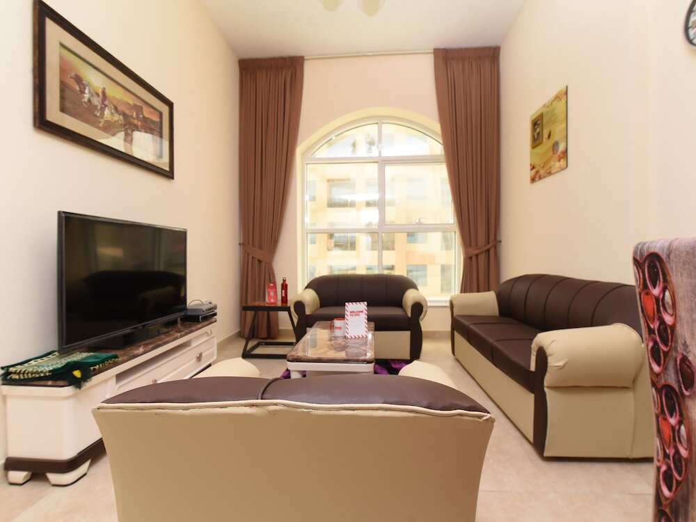 Дубай: OYO 575 Home Capitol tower 11