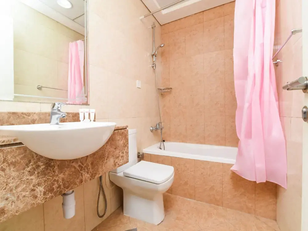 Дубай: OYO 575 Home Capitol tower 11