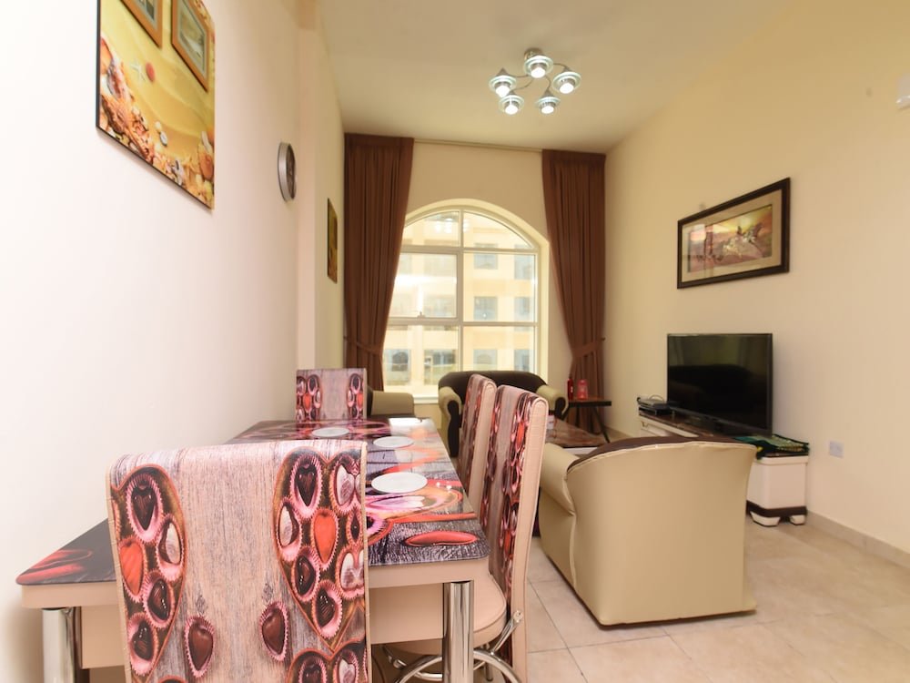 Дубай: OYO 575 Home Capitol tower 11
