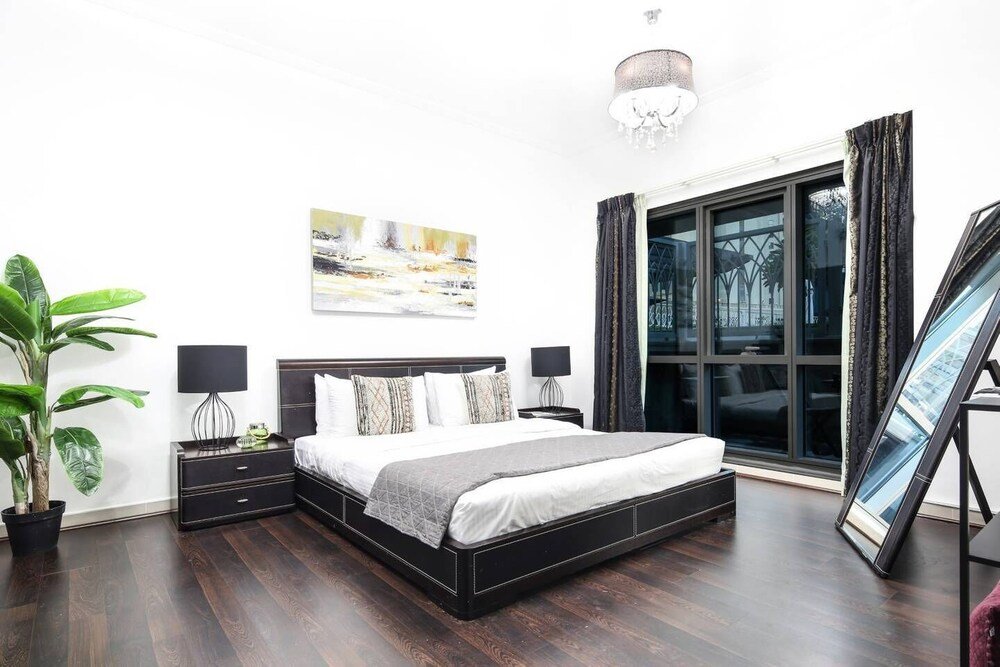 Дубай: Remarkable & Gorgeous 1BR Loft in Jbr!