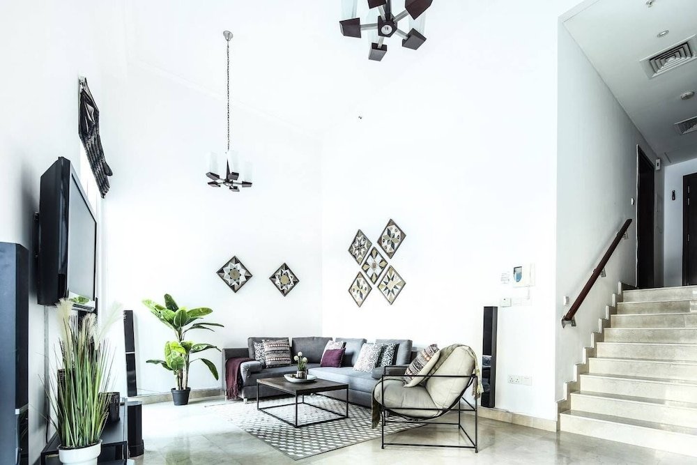 Дубай: Remarkable & Gorgeous 1BR Loft in Jbr!