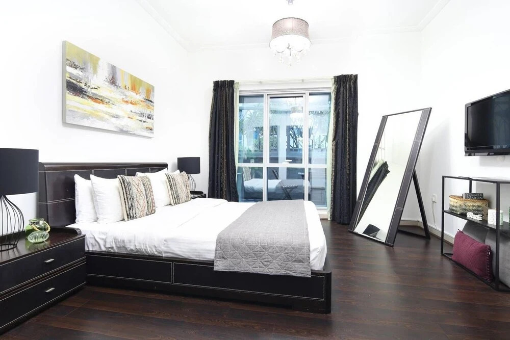 Дубай: Remarkable & Gorgeous 1BR Loft in Jbr!