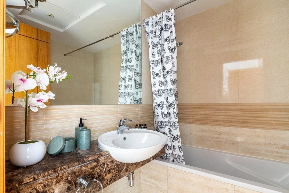 Дубай: Modish & Vibrant 3BR Apartment in Marina
