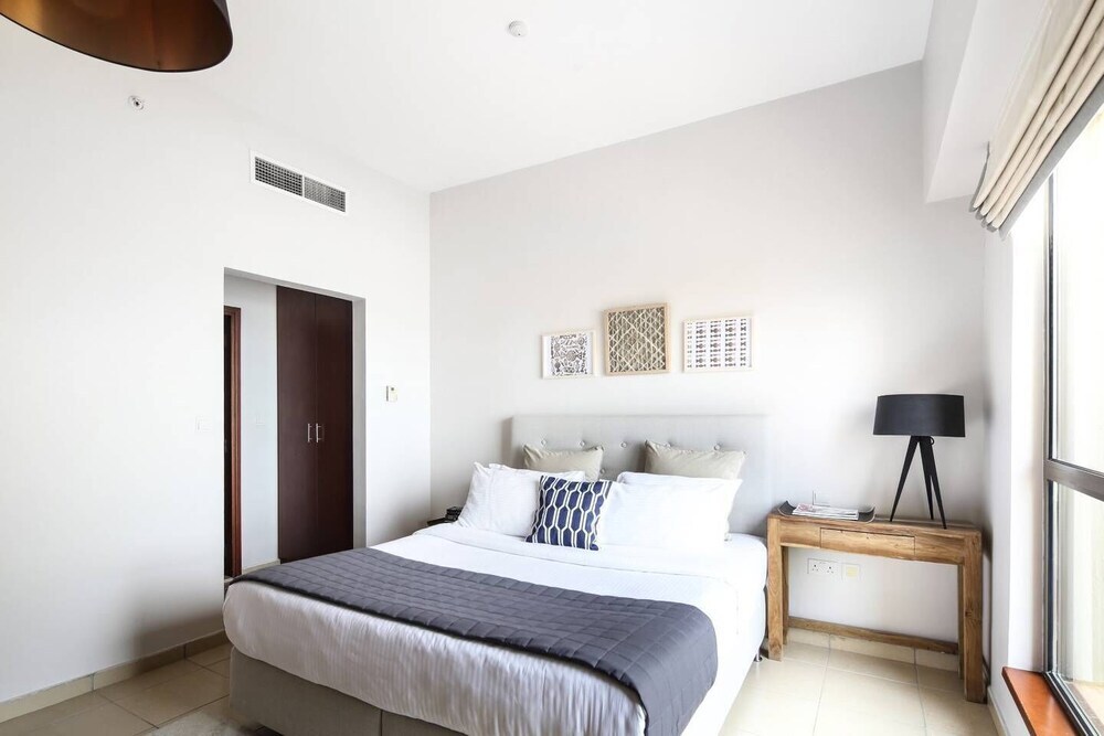 Дубай: Full SEA Views! Gorgeous 2BR in JBR - Sleeps 6