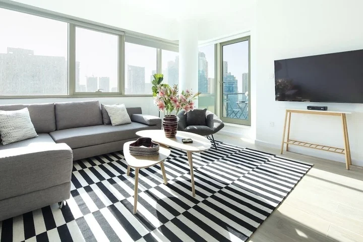 Дубай: Superior and Upgraded 1BR in Heart of Marina!
