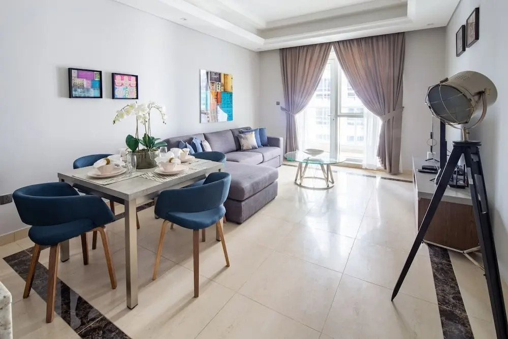Дубай: Spacious & Adorable 1BR in Downtown Dubai