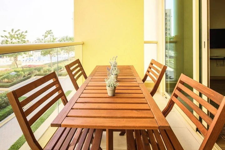 Дубай: Spacious 1BR in Beautiful Greens! Sleeps 6