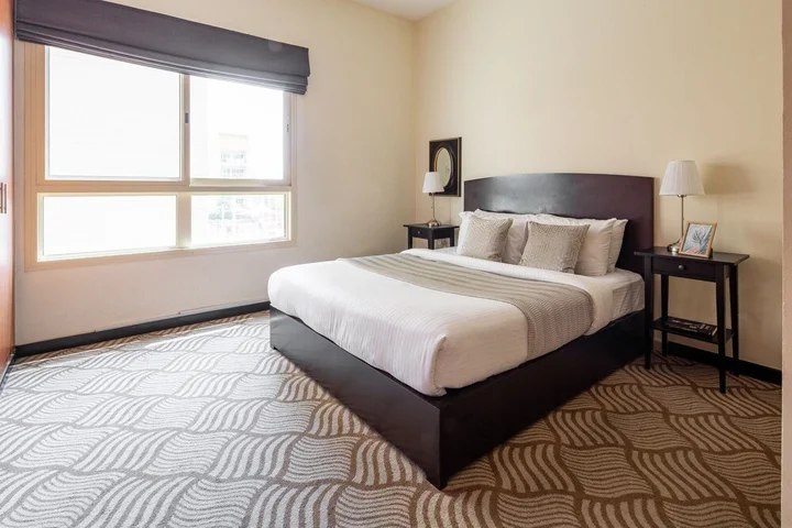 Дубай: Spacious 1BR in Beautiful Greens! Sleeps 6