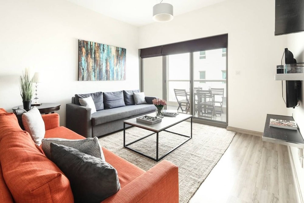 Дубай: Spacious 1BR in Beautiful Greens! Sleeps 6