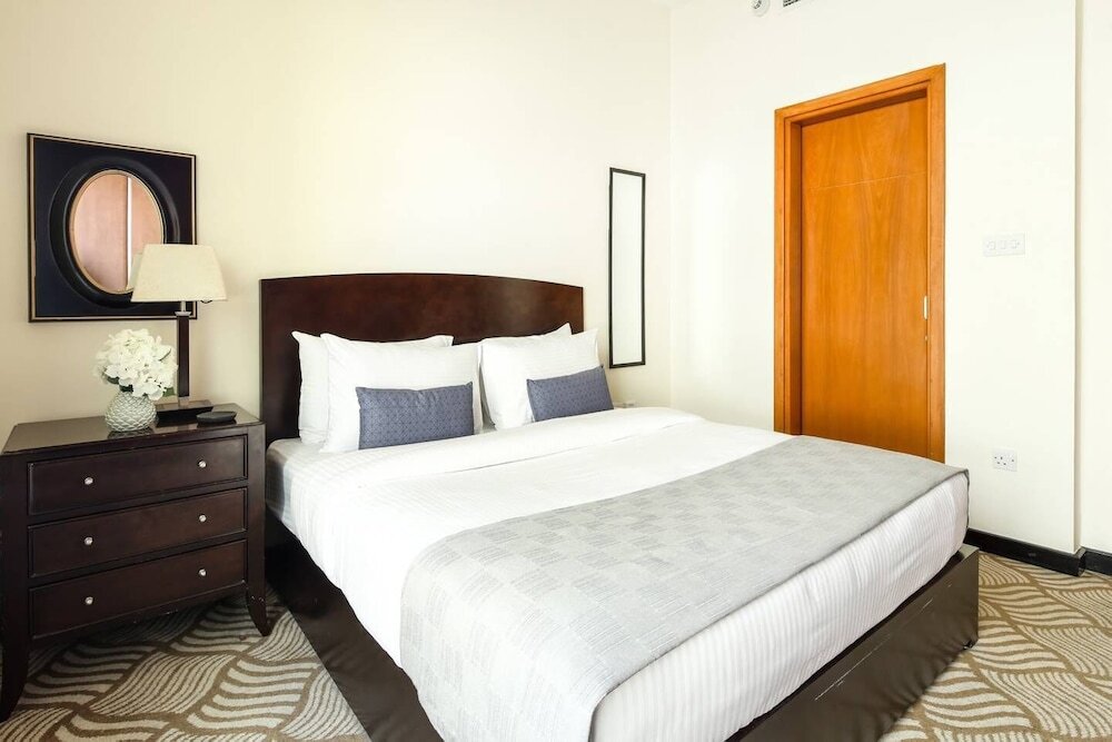 Дубай: Spacious 1BR in Beautiful Greens! Sleeps 6